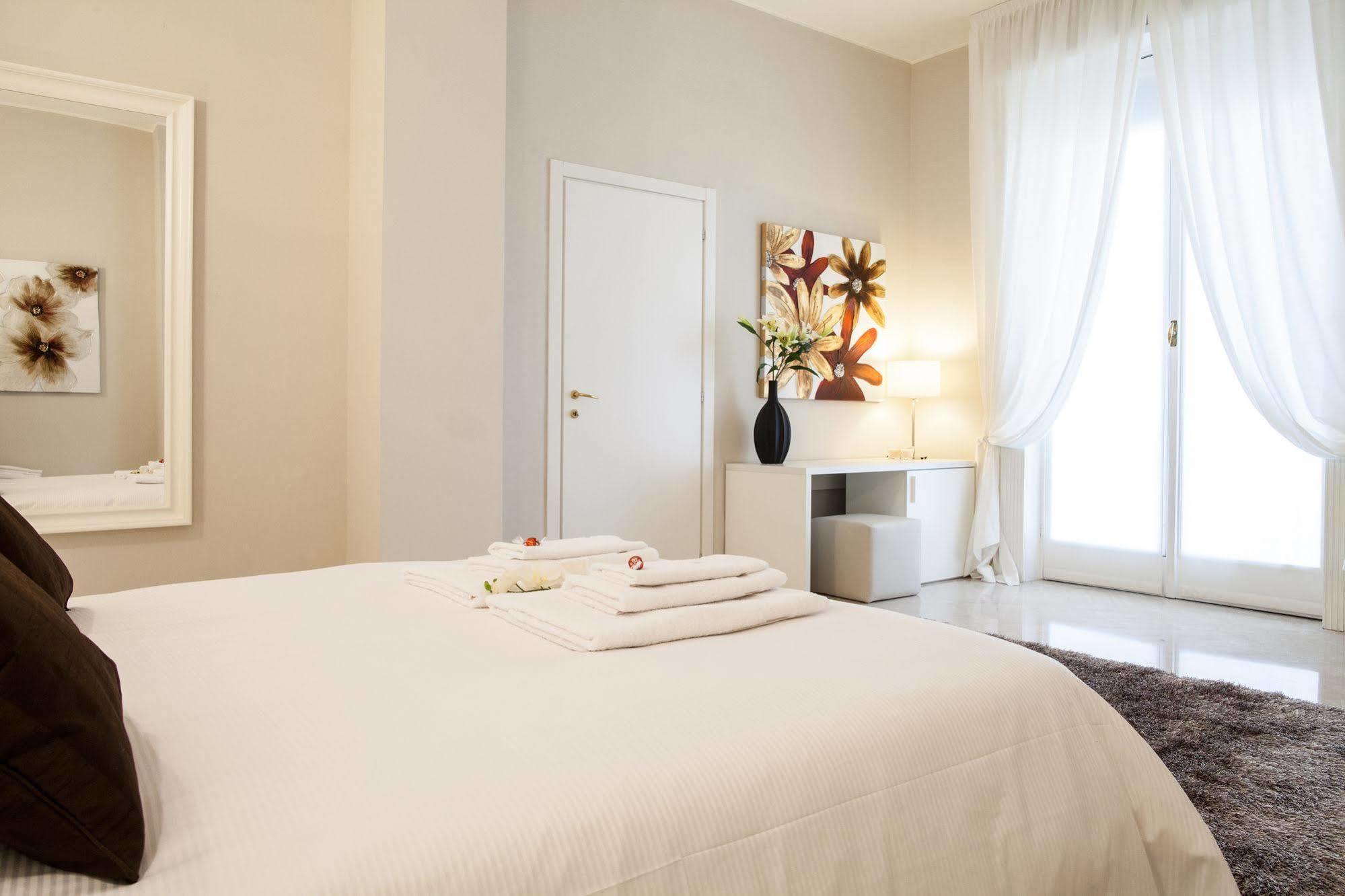 Milan Royal Suites Buitenkant foto