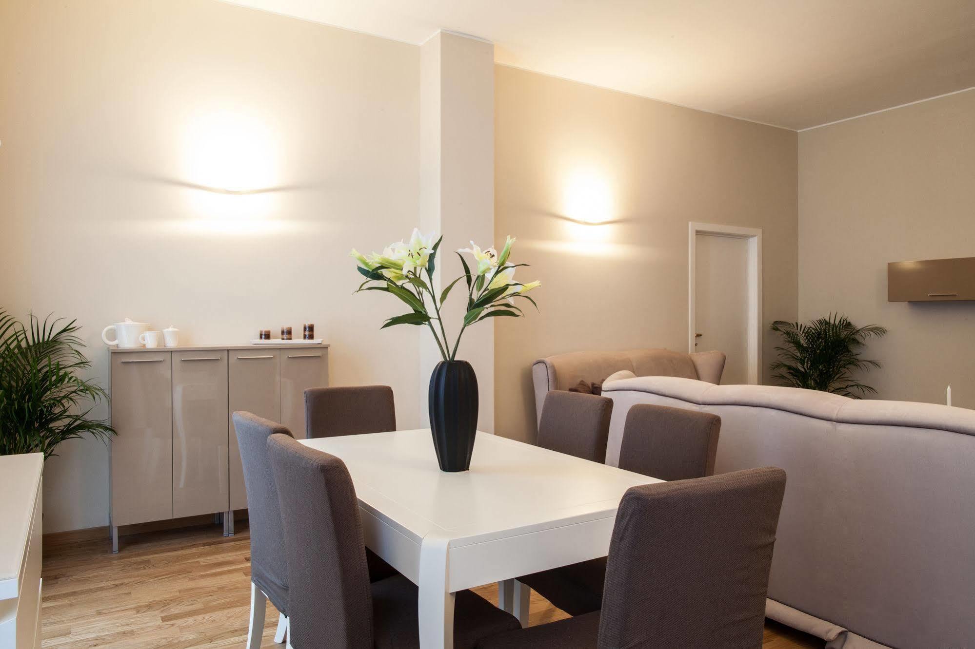 Milan Royal Suites Buitenkant foto