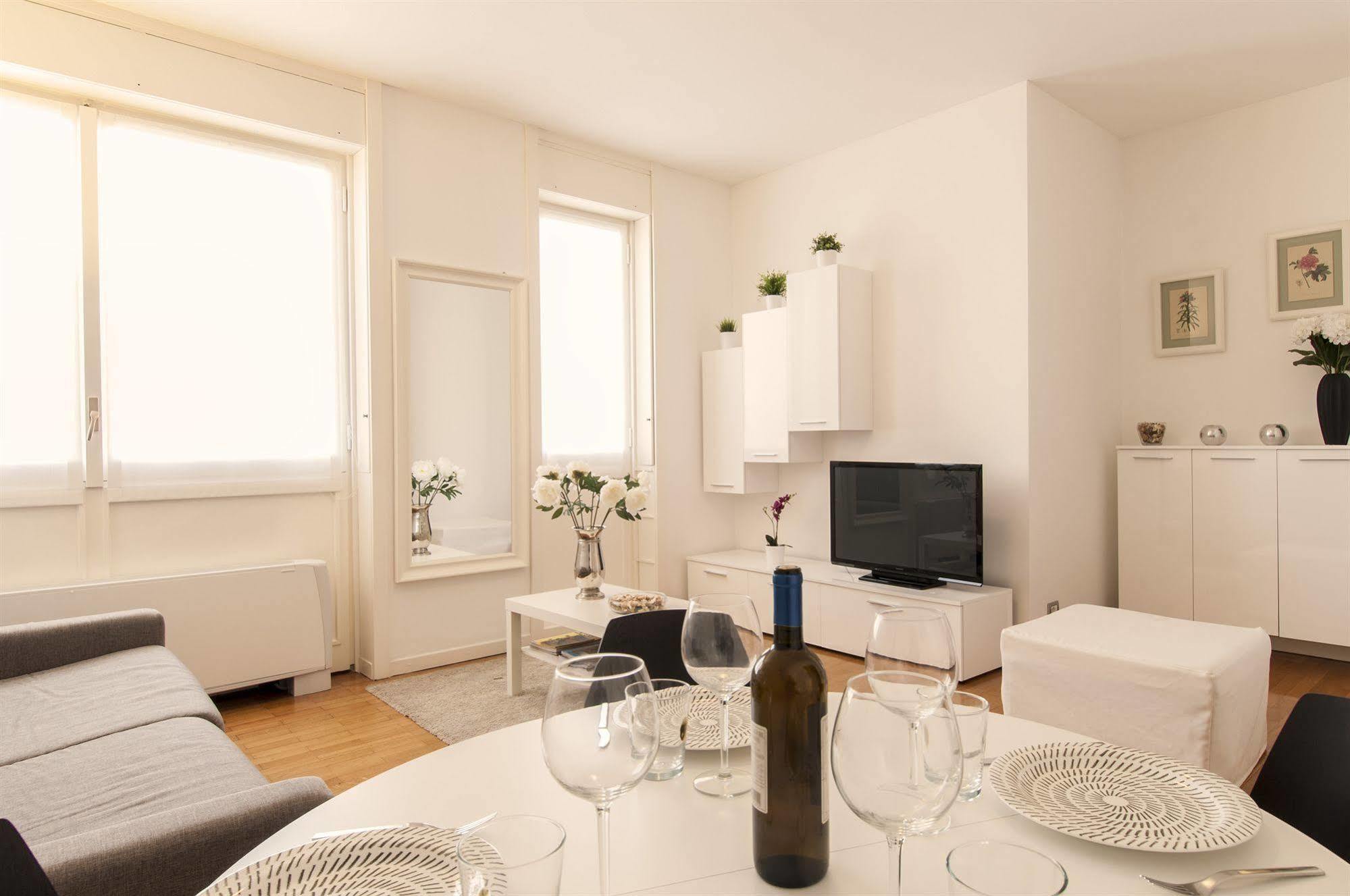 Milan Royal Suites Buitenkant foto