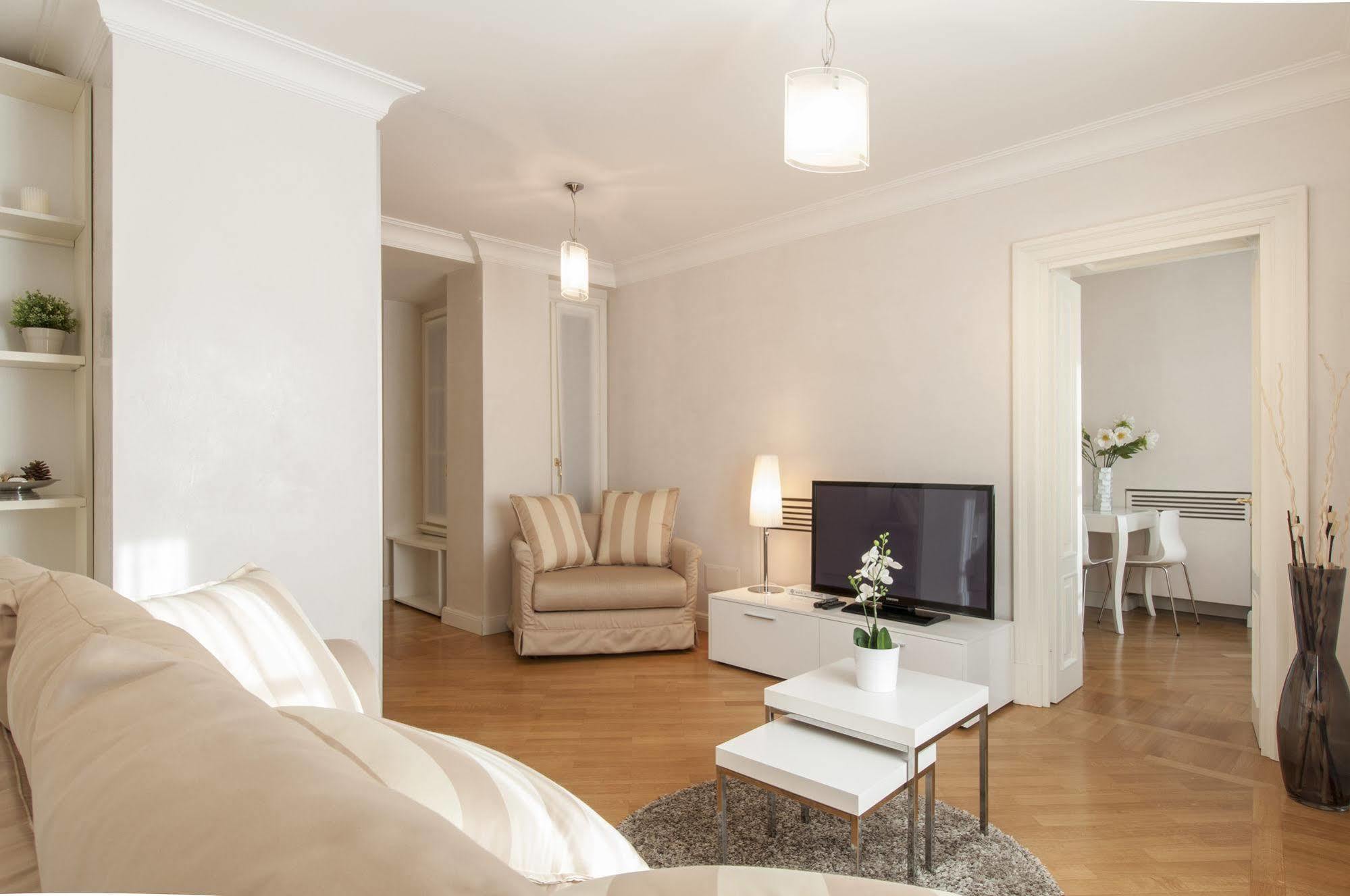 Milan Royal Suites Buitenkant foto