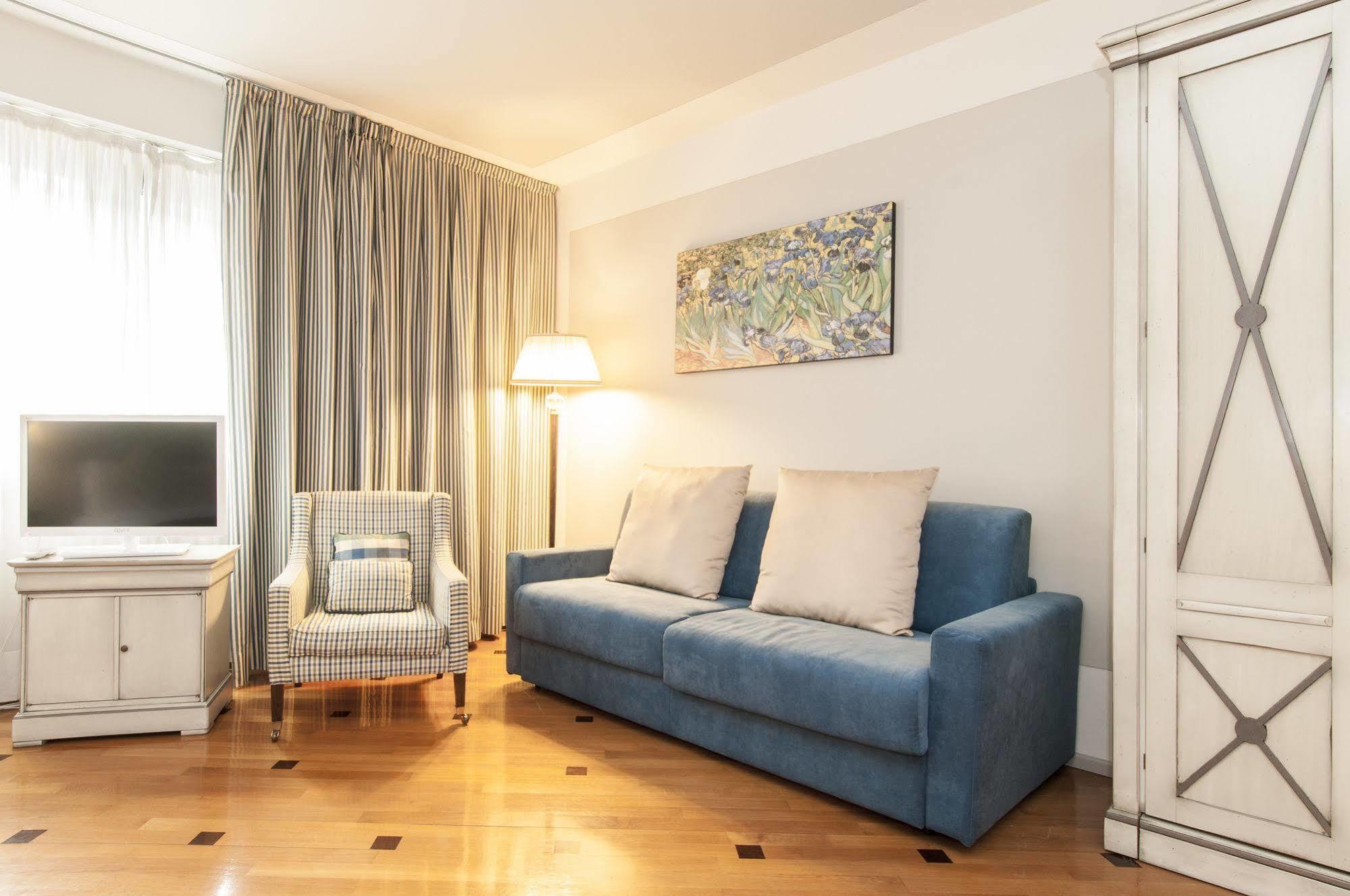 Milan Royal Suites Buitenkant foto